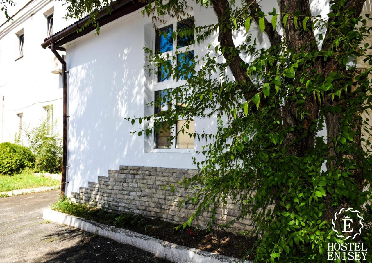 Enisey Hostel Krasnoyarsk Exterior photo